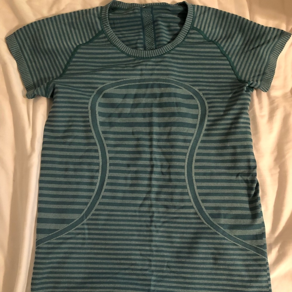 Lululemon swifty tee size 10